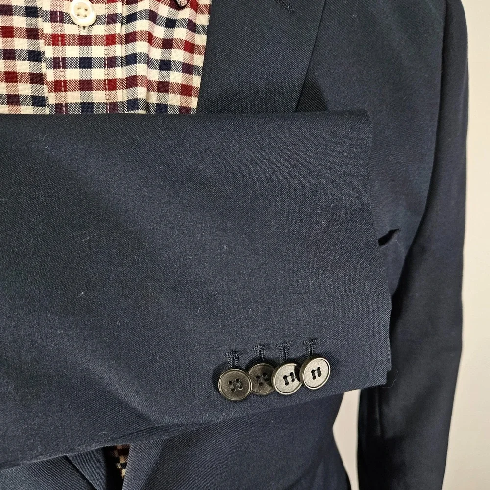 H&M Men's Two Button Sport Coat Blazer Navy Polyester‎ Blend Slim Fit 40R